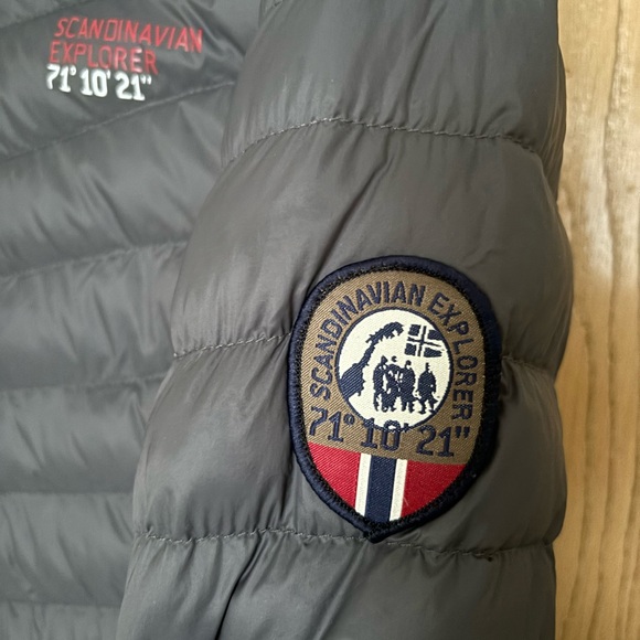 Scandinavian Explorer Down Coat, size M - Picture 5 of 12